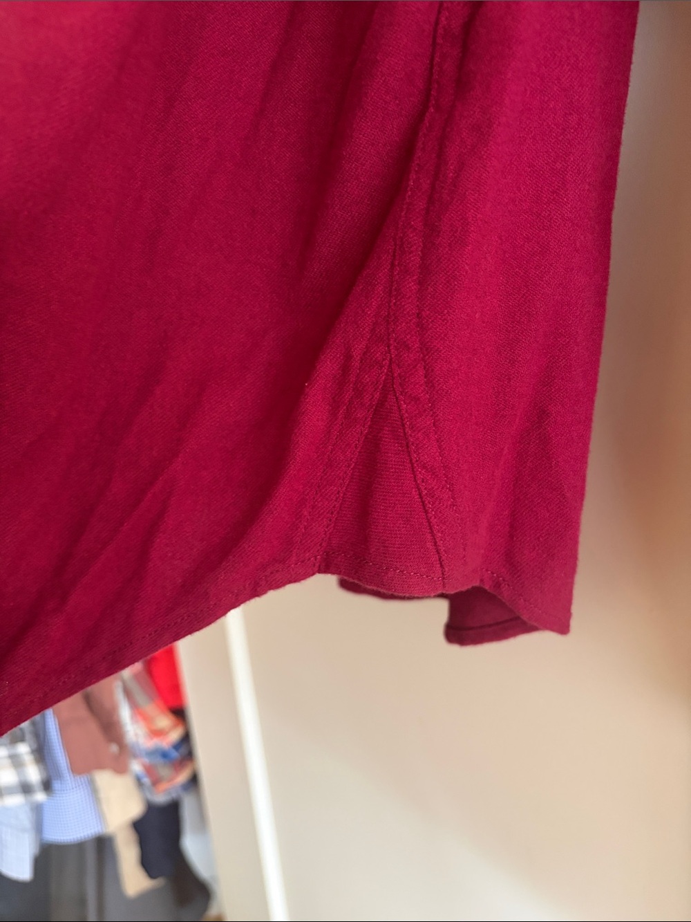 Banana Republic Men’s Dress Shirt in Deep Wine - Picture 5 of 7